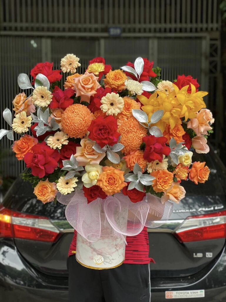 Giỏ hoa chúc mừng sang trọng tại quận 6